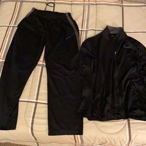 Nike tracksuit size Lrg